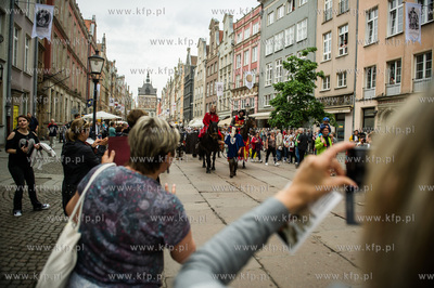 Gdansk. Swieto Miasta.  Parada Gdansczan - Wiwat Gdansk....