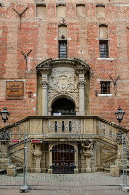 Gdańsk. Remont zabytkowego przedproża Ratusza Głównomiejskiego.
18.10.2017
fot....