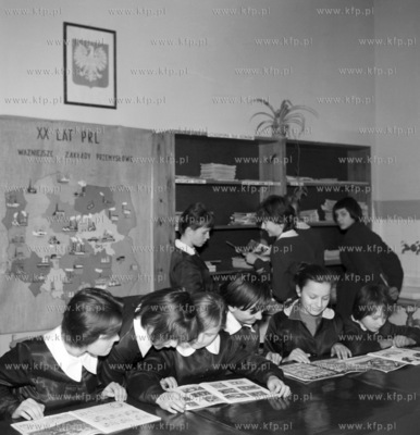Szkola Podstawowa nr 64 im. Marii Sklodowskiej Curie...