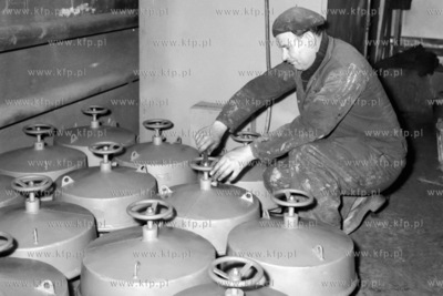Linia produkcyjna w Oliwskiej Fabryce Maszyn.
01.03.1966
1marzec66_z.kosycarz_p9
Fot....