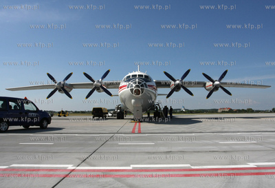 Gdansk, Rebiechowo. Nz. Antonov An-12BP linii Meridian...