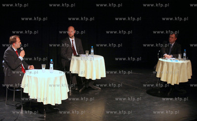 Teatr Atelier w Sopocie. Debata kandydatow na urzad...