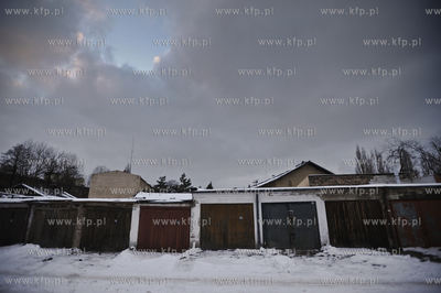 Zasniezone ulice Gdanska. Nz garaze przy ulicy Walowej
22.02.2011
Fot....