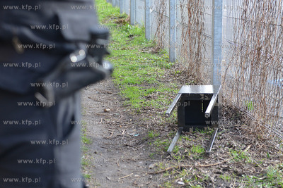 Gdynia. Kradziez skarbony z pieniedzmi z kosciola sw....