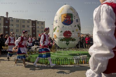 Odsloniecie "Kociewskiej pisanki". Duza, bardzo duza,...