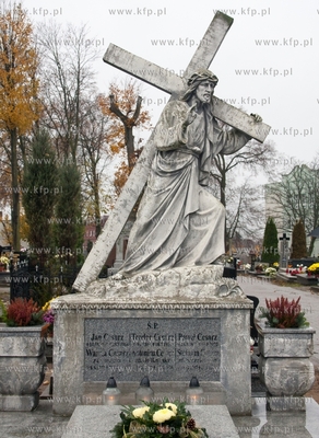 Dzień Wszystkich Świętych. Cmentarz w Starogardzie...