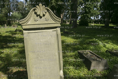 Największy w Polsce, wpisany w 1988 roku do rejestru...