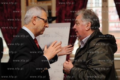 Gdansk. Robocze spotkanie w sprawie budowy toru wyscigowego...