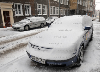 Zimowy Gdansk. ul. Zlotnikow.
02.12.2010
fot. Maciej...