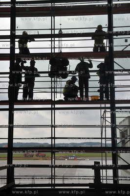 Budowa II Terminalu Portu Lotniczego im. Lecha Walesy...