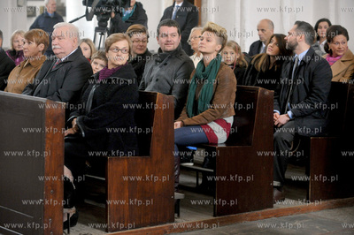 70 urodziny Lecha Walesy. Msza swieta w Bazylice Mariackiej...