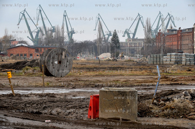 Gdansk. Tereny dawnej Stoczni Gdanskiej widzianej od...