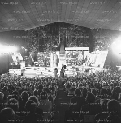 Festiwal Piosenki w Sopocie. 08.77 Fot. Zbigniew Kosycarz...