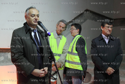 Uroczystosc zawieszenia wiechy na budowanym Teatrze...