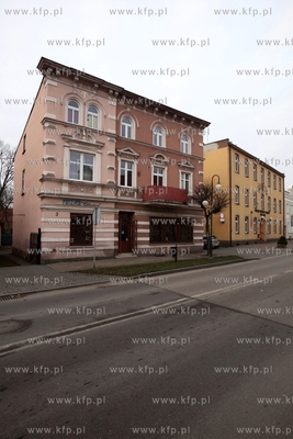 Pelplin. Domy przy Placu Grunwaldzkim.
16.12.2014
fot....