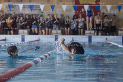 W ramach Maratonu Pływackiego Ekiden 2015 Akademia...