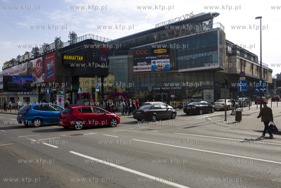 Centrum handlowe Manhattan w Gdańsku Wrzeszczu.
31.03.2017
fot....
