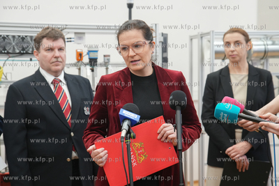 Zespół Szkół Łączności w Gdańsku.  Konferencja...