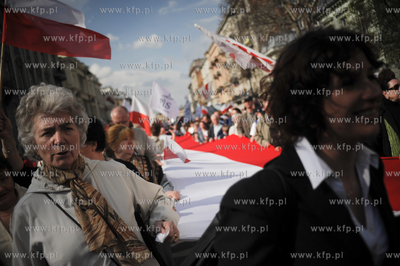Marsz w obronie telewizji TV Trwam w Warszawie zorganizowany...