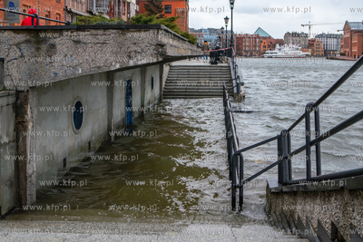 Cofka na Motławie w Gdańsku. 30.01.2022 / fot. Anna...
