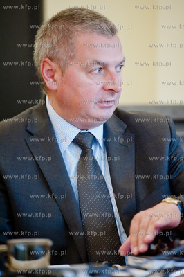 Gdansk. Pomorski Urzad Wojewodzki. Sala Kominkowa....