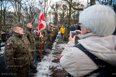Gdansk. Cmentarz Garnizonowy przy ul. Gielguda. Apel...