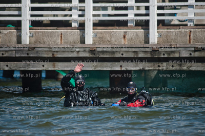 Gdansk. Plaza w Brzeznie. Diving Day 2013 - impreza...