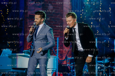 Gdansk. Centrum Sw. Jana. Koncert pt. Cała Polska...