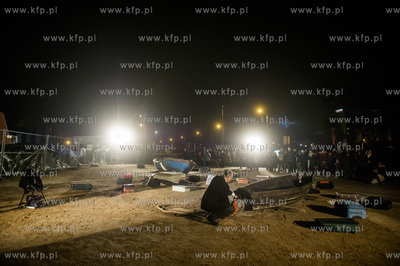 Gdańsk. Teren Muzeum II Wojny Światowej. Performance...