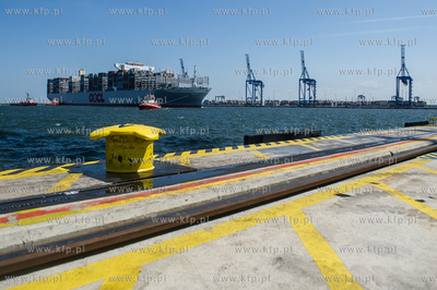 Do DCT Gdańsk zawinął największy kontenerowiec...