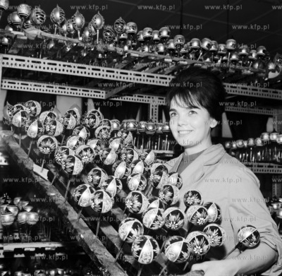 Wytwórnia bombek i ozdob choinkowych Spoldzielnia...