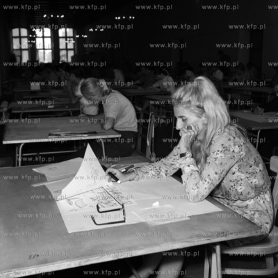 Egazmin wstępny na wydziale malarstwa w Wyższej Szkole...