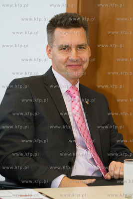 W Gdanskim Porcie Lotniczym im. Lecha Walesy Minister...