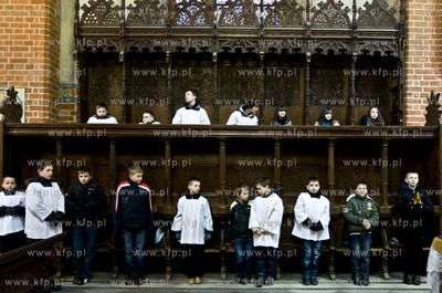 Msza Krzyzma w katedrze pelplinskiej sprawowana przez...