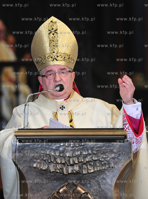 Oliwa. Katedra Oliwska. Msza sw. Wieczerzy Panskiej...