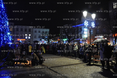 Mieszkańcy Kościerzyny oddali hołd zmarłemu prezydentowi...