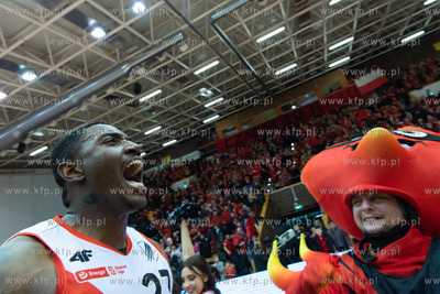 Grupa Sierleccy Czarni Słupsk wygrali 83:77 z Anwilem...