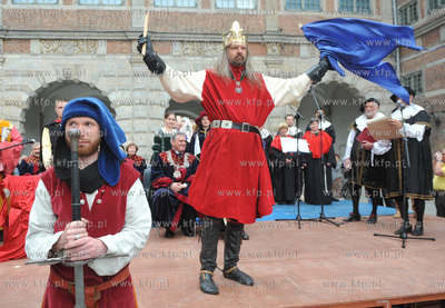 Uroczysta parada z okazji Swieta Miasta. Wjazd krola...