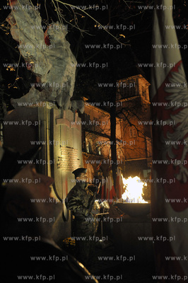 Sopockie obchody Dnia Niepodleglosci. Po mszy w garnizonowym...