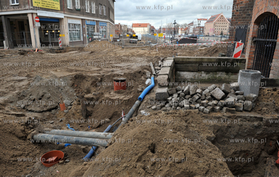 Gdańsk, Wyspa Spichrzów. Remont ul. Stagiewnej. 29.03.2016...
