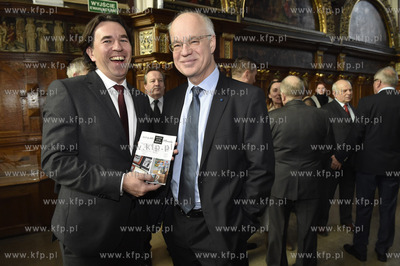 Gdańsk, Dwór Artusa. Noworoczna lampka szampana,...