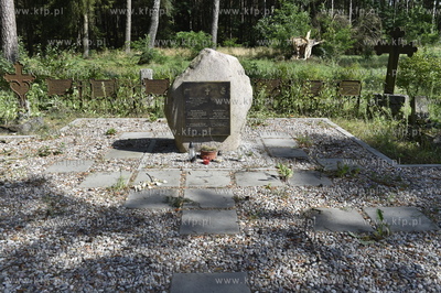 Lapidarium dawnego cmentarza ewangelickiego w Lipuszu...