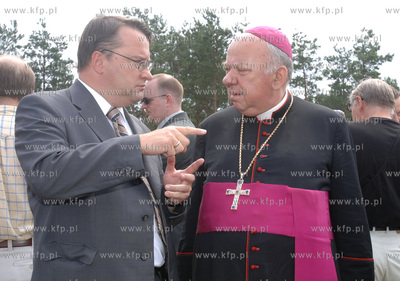 Uroczystosci wmurowania kamienia wegielnego pod budowe...