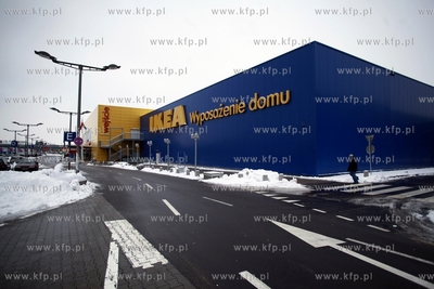 Centrum Handlowe Matarnia. Sklep IKEA. 26.01.2012 fot....