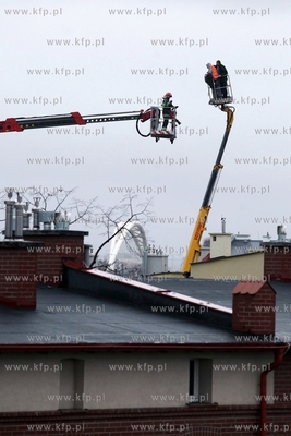 Gdansk Letnica. Akcja uwalniania trzech osob uwiezionych...