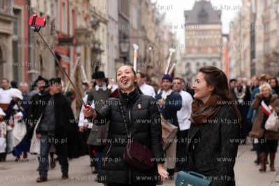 Gdańsk. Przemarsz ul.Długą z okazji jubileuszu siedemdziesięciolecia...
