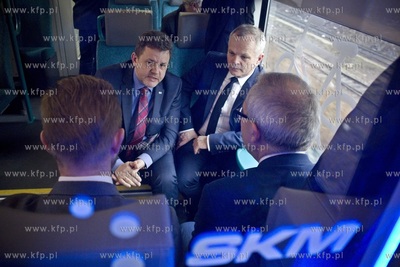 Inauguracyjny przejazd nowym pociągiem PKP SKM, typu...