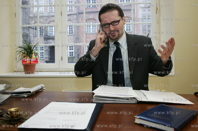 Jaroslaw Walesa w swoim biurze poselskim w Gdansku....