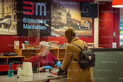 Biblioteka Manhattan ponownie otwarta. Od marca br....