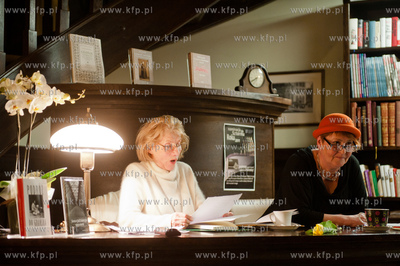 Gdansk. Filia Gdanskiej WiMBP. Spotkanie poetyckie...